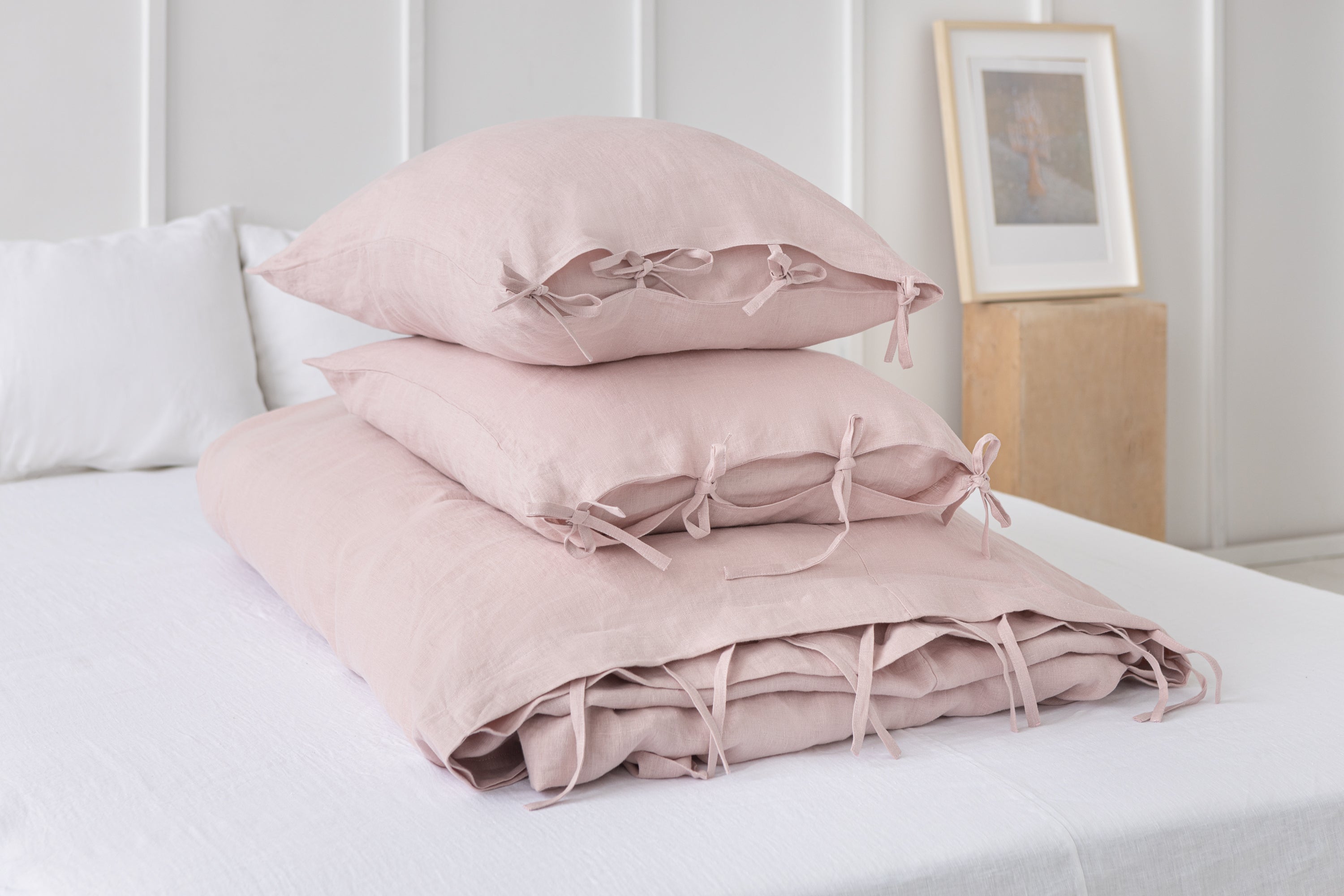 Pale Pink linen bedding set with ties