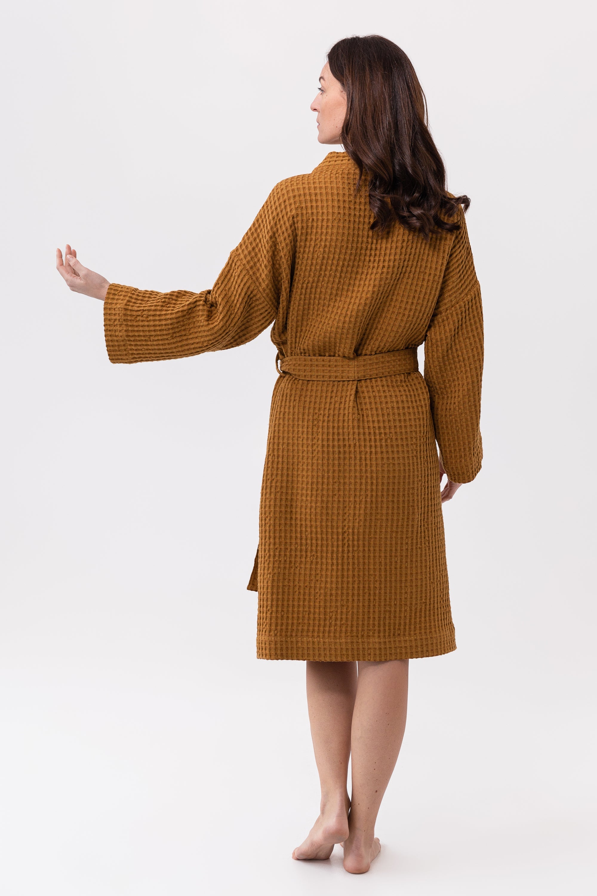 Amber linen waffle robe