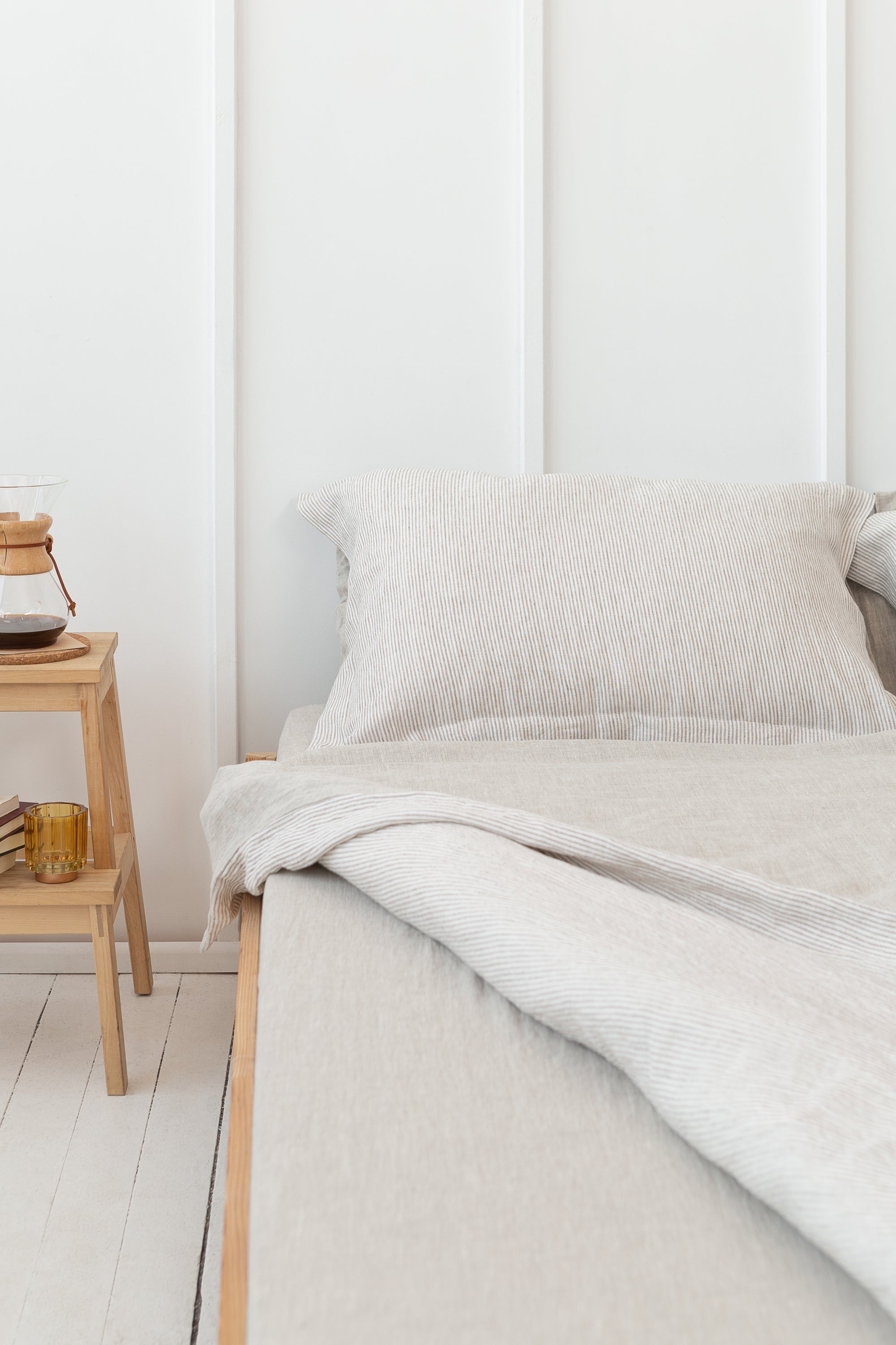 Linen Fitted Bed Sheet in Natural Light