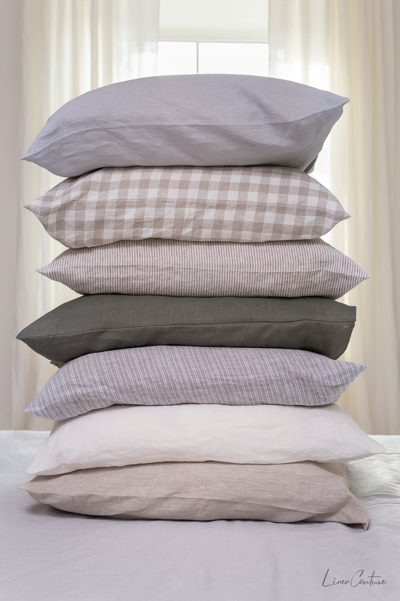 Deep Rose linen pillowcase with ties