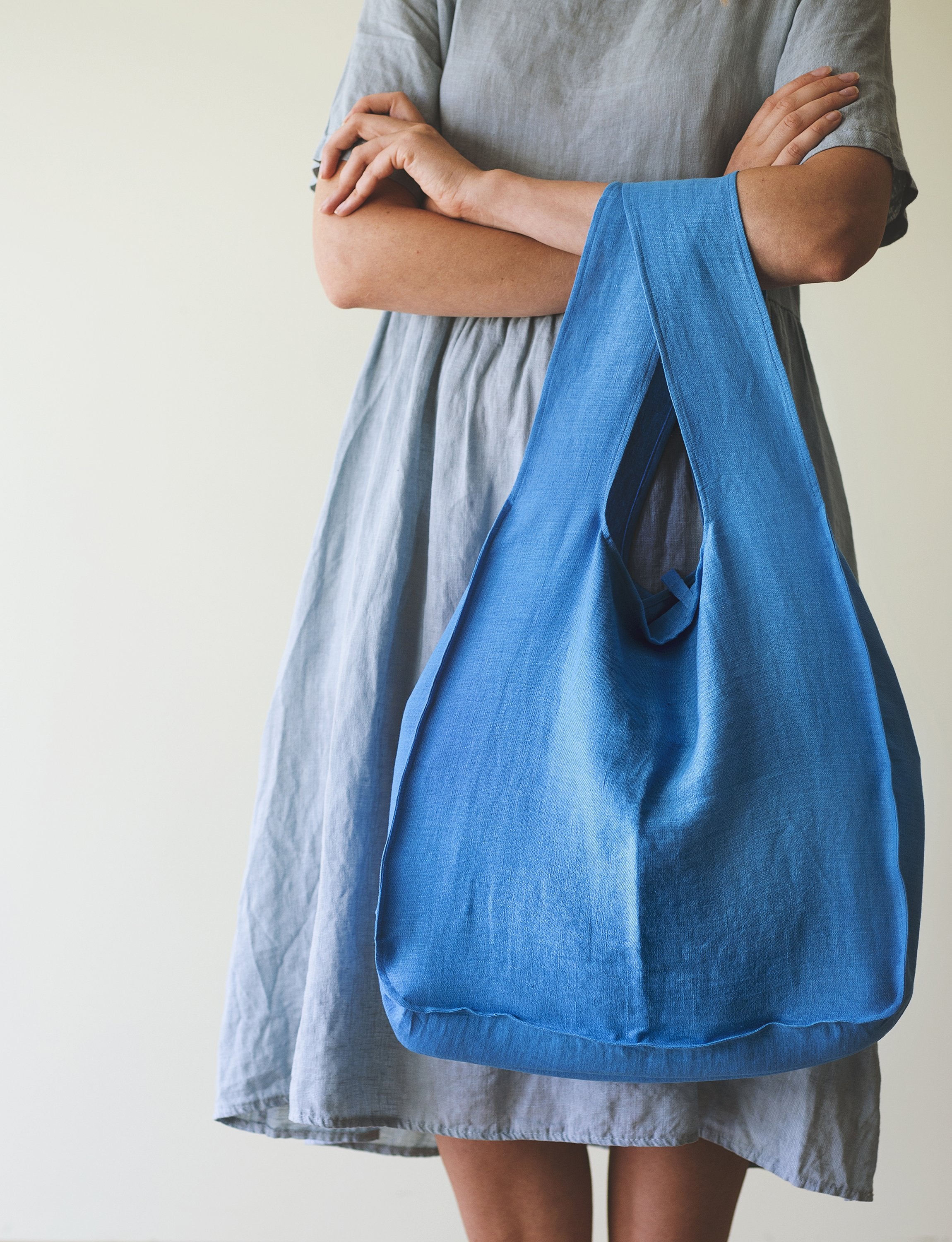 Black linen tote bag with inside pocket